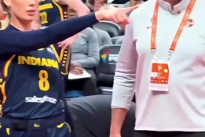 “张曼源”NBA战地记者，拥有出众的颜值和火辣身材。